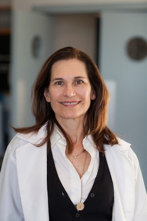 Dr. Lisa Gould